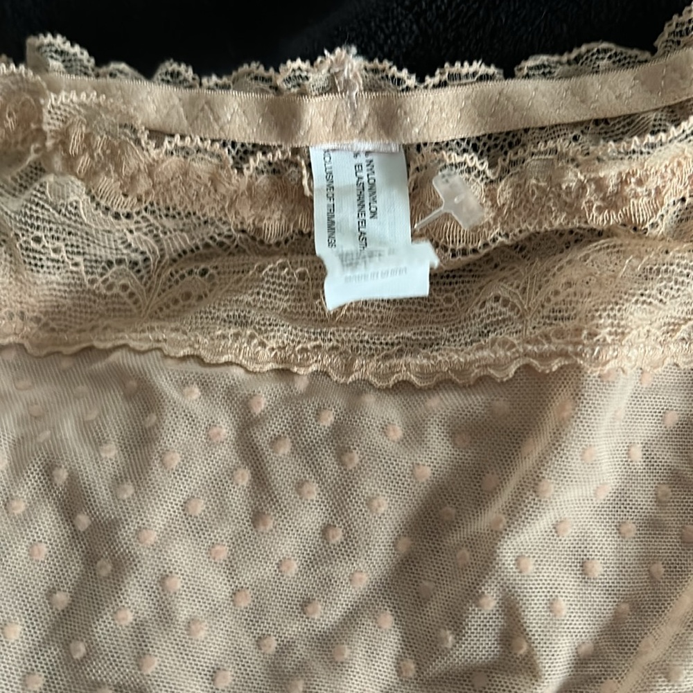 Adore Me bra and Panty set - Picture 8 of 9
